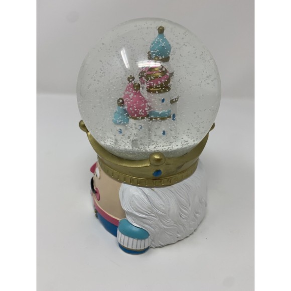 Merri Glow Nutcracker King Castle Snow Globe without Music - Picture 4 of 7